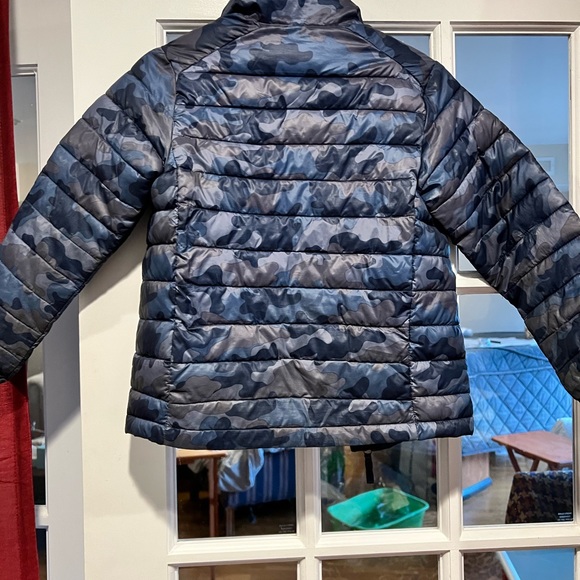 Amazon essentials jacket - Picture 2 of 4